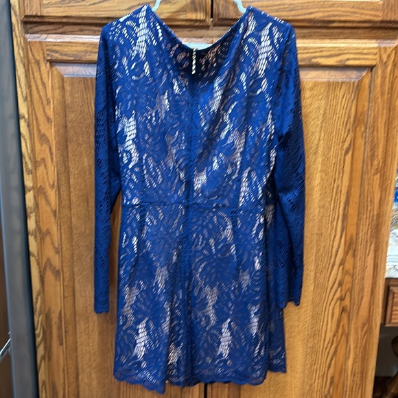 Lilly Pulitzer Navy Lace Dress/Skort XL - Picture 6 of 6